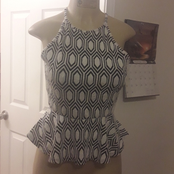 A’gaci Black& White Peplum Top Medium - Picture 1 of 5